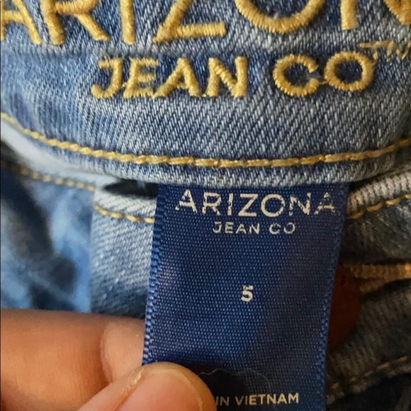 Arizona Jean shorts - Picture 3 of 4